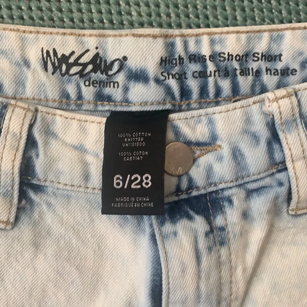 Mossino Jean shorts - Picture 3 of 3